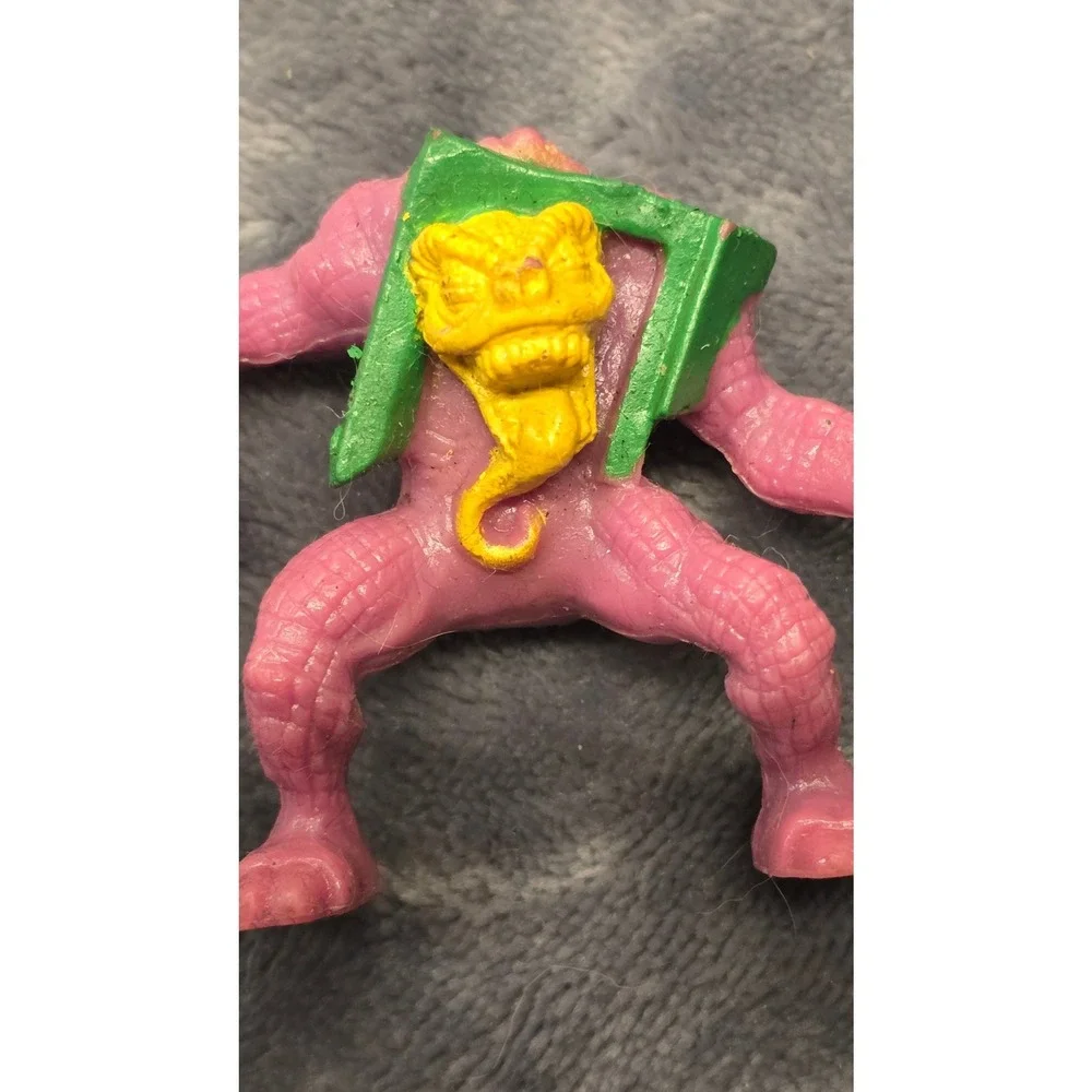 Vintage Monster In My Pocket Nuckelavee Pink Figure MEG NBR-106